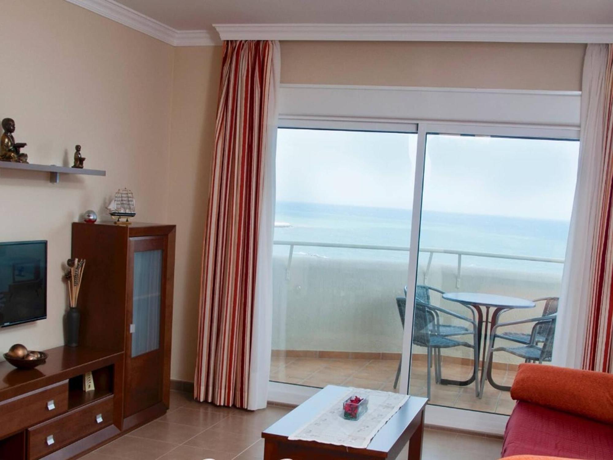 Cosy Apartment In Malaga Near The Sea Buitenkant foto