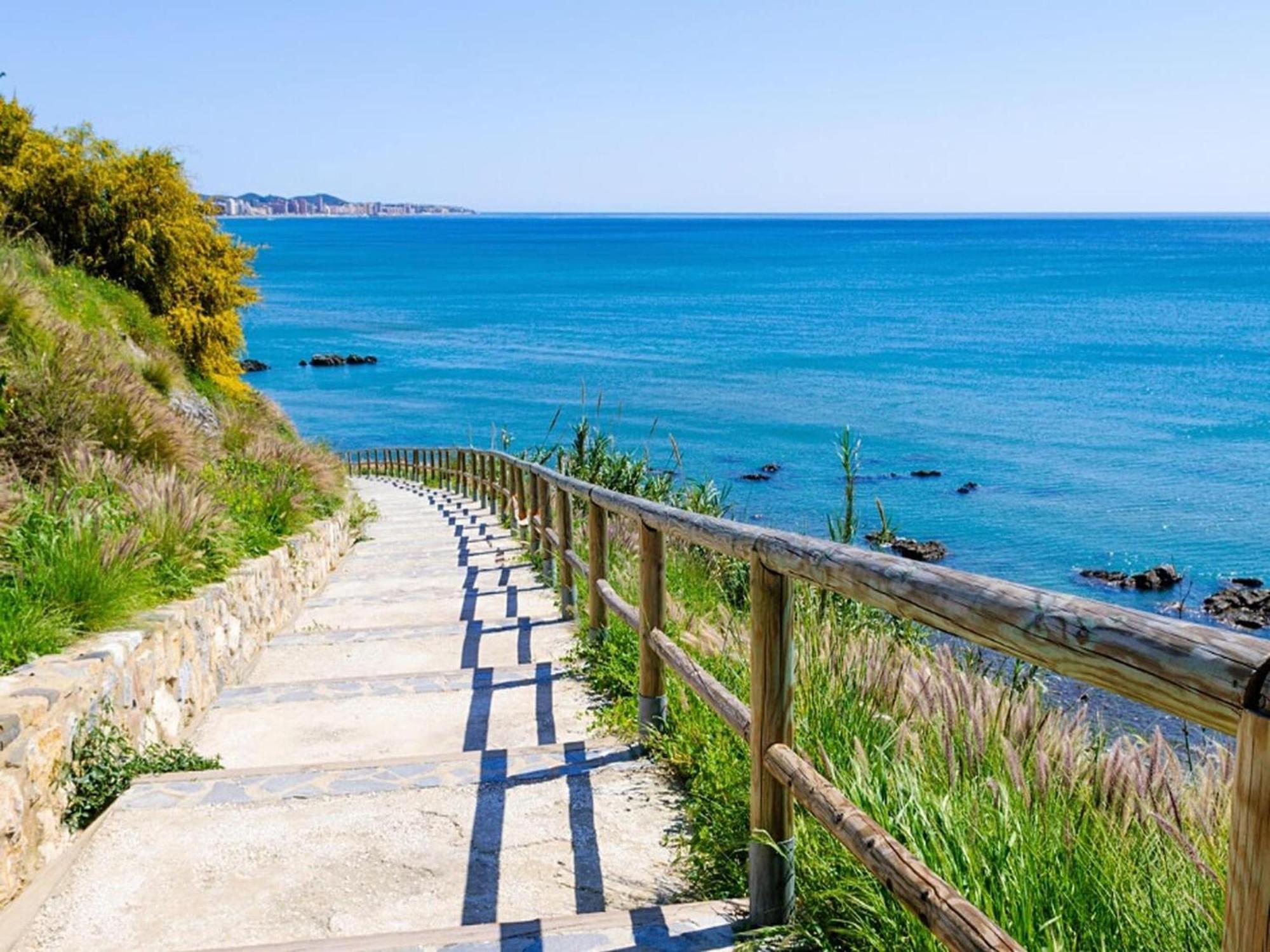 Cosy Apartment In Malaga Near The Sea Buitenkant foto