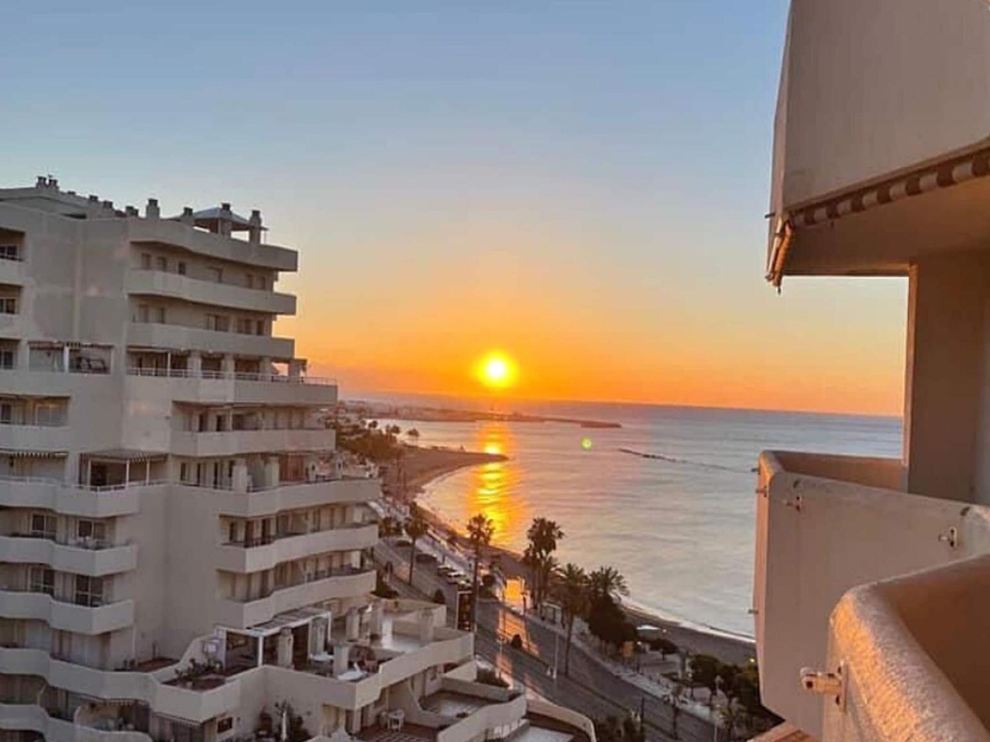 Cosy Apartment In Malaga Near The Sea Buitenkant foto